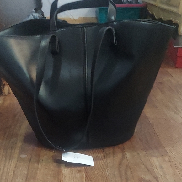 3/$12 Time and Tru Elegant Black Tote - Picture 4 of 9